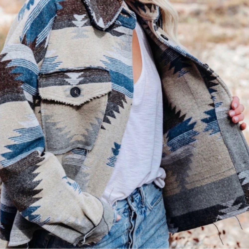 🔥Aztec Patterned Women's Jacket - Picture 3 of 7